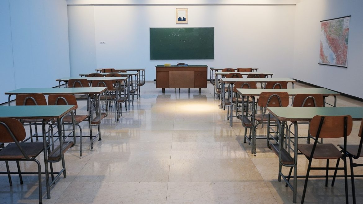 Mobilier scolaire à CIL Casablanca par Benidex Mobilier scolaire à CIL Casablanca par Benidex