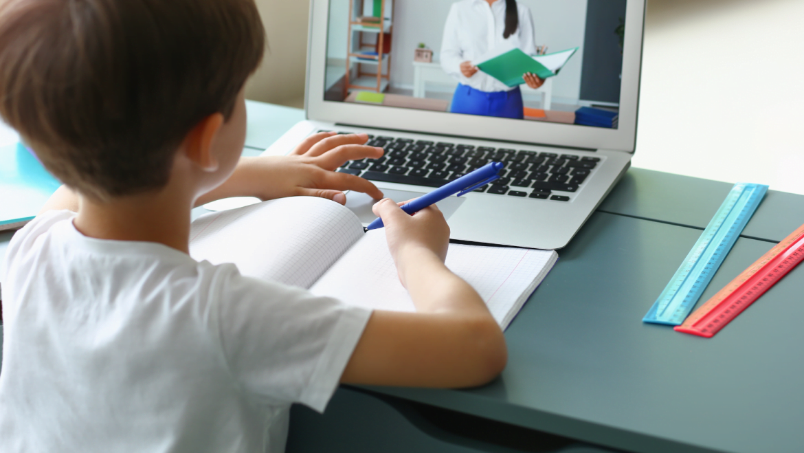 Écrans Interactifs et Apprentissage